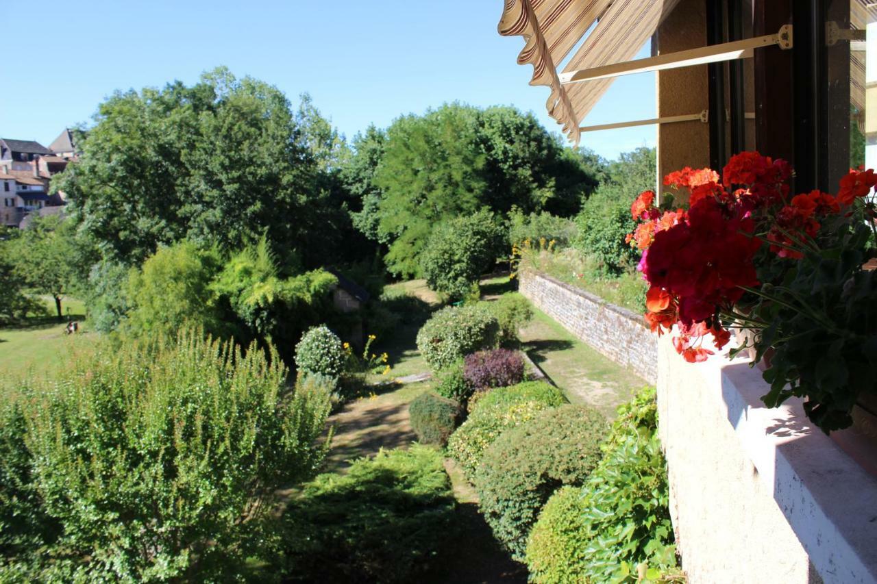 Bergerie Du Chateau - Lacapelle Marival Bagian luar foto